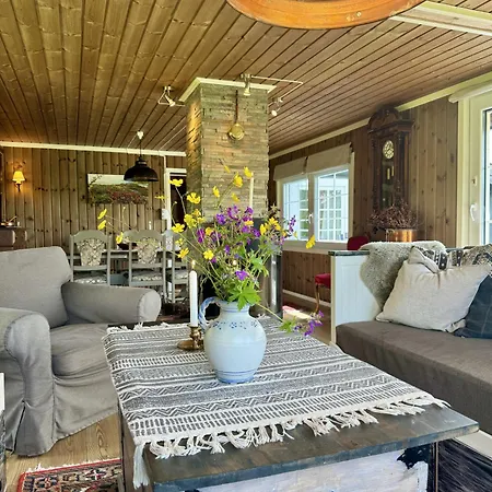 Cozy, Well-equipped And Family-friendly In