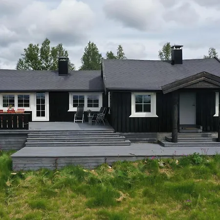 Dom wakacyjny Cozy, Well-equipped And Family-friendly In Geilo